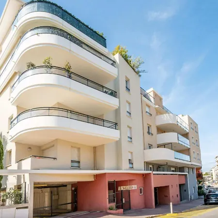 Apartmán Standing In The Heart Of Juan Les Pins *